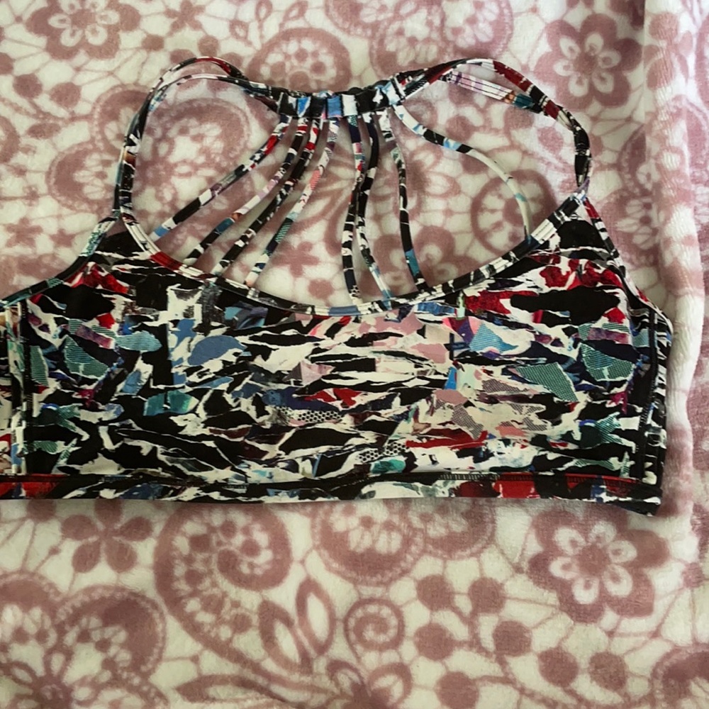 Lululemon enlighten bra